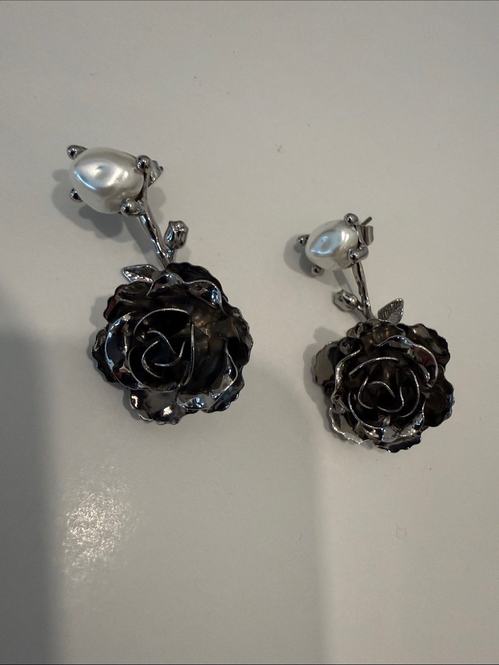 Zara flower earrings